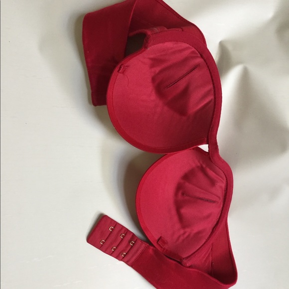 Victoria’s Secret Strapless Bra ❤️ - Picture 3 of 7